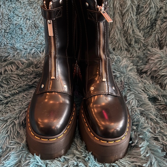 Dr. Martens Jetta Hi Max leather platform boots, Size 9L - Picture 9 of 9